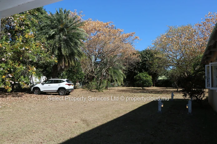 Beachfront Apartment G+2 For Sale at Ilot Fortier at Rs