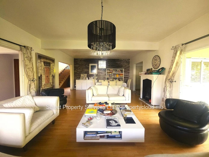 Charmante maison spacieuse de 4 chambres à vendre à Floreal