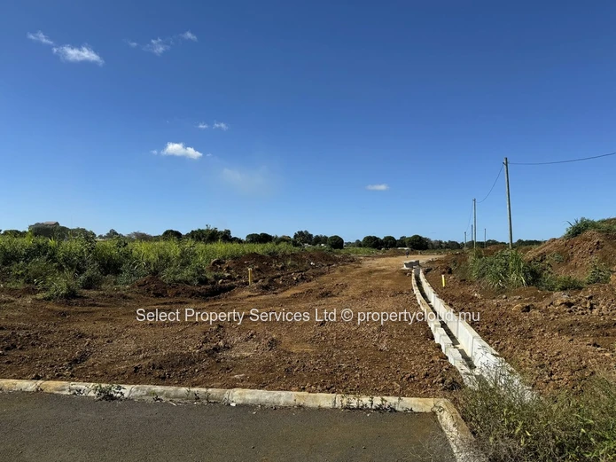 New Morcellement - Plots for Sale - Boulet Rouge - Centre de Flacq