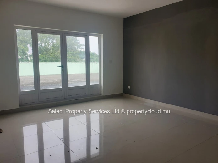 Grand Penthouse G+2 for Sale in River Island Residence - Trianon 