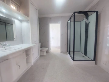 4 Bedroom Apartment