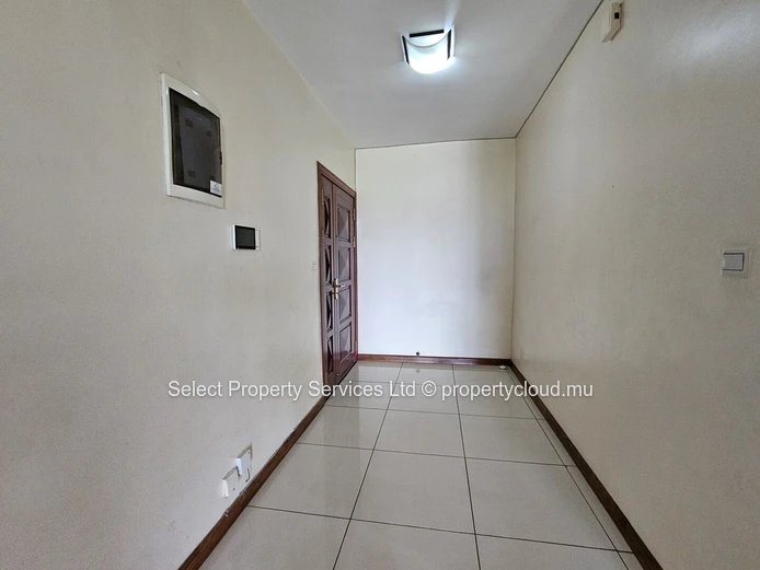 Appartement de 3 chambres à Louer au Vieux Quatre Bornes