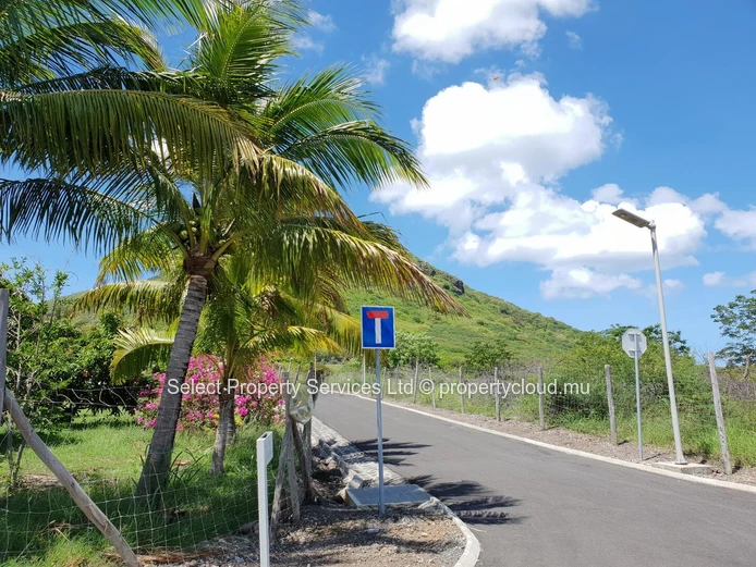 À Vendre – Terrain Résidentiel Morc. Belouget, Black Rock – Tamarin