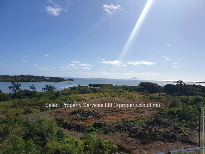 Terrain à vendre, dans le projet PDS,  St Antoine Private Residences