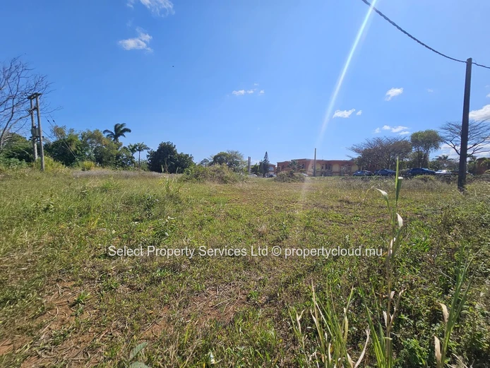 Terrain en pleine propriété à vendre à moka