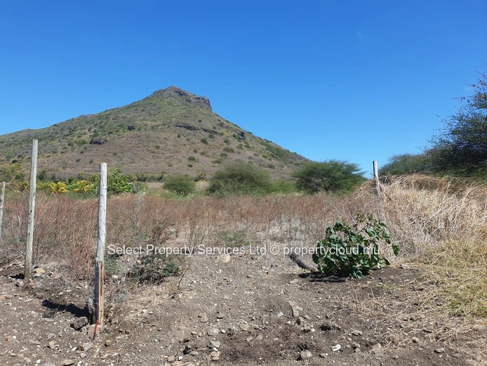 À Vendre – Terrain Résidentiel Morc. Belouget, Black Rock – Tamarin