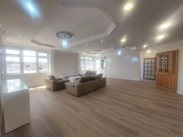 4 Bedroom Apartment