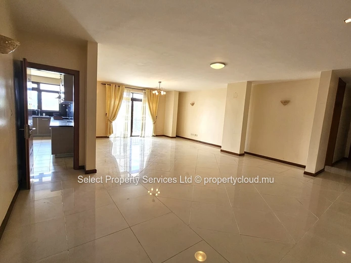 Appartement de 3 chmabres à Vendre au Vieux Quatre Bornes