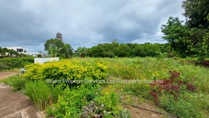 Residential plot for sale, Gated Morcellement, Bambous