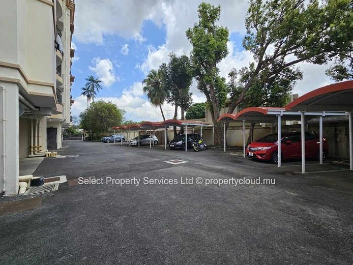 Appartement de 3 chambres à Louer au Vieux Quatre Bornes