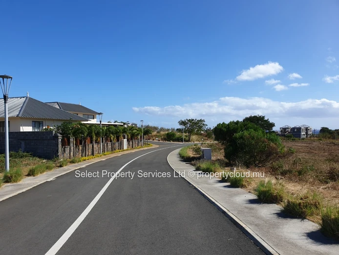 For Sale Plot of 757 SQM - Les Jardins d'Anna Phase 1 & 2 - Flic en Flac