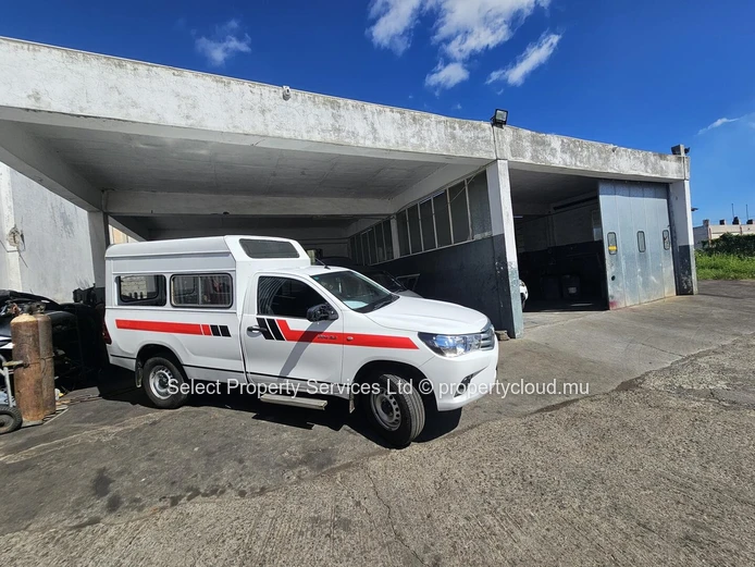 Industrial/Commercial Building for Sale in Pailles West