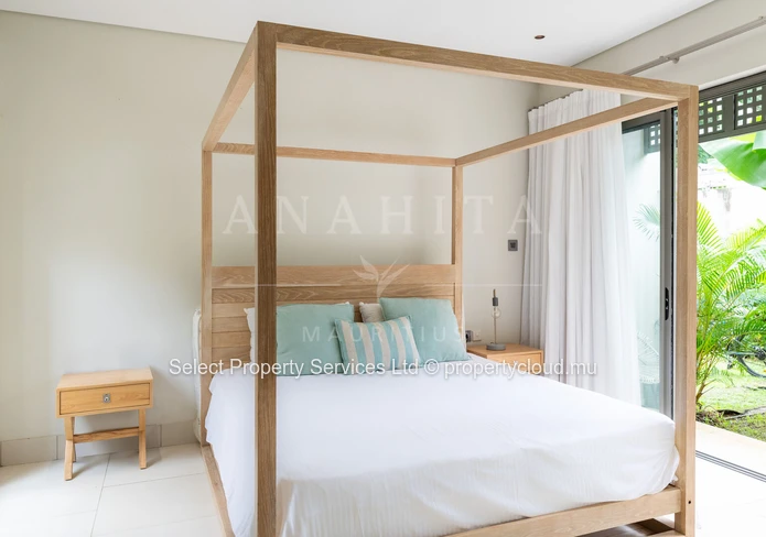 Exquisite Semi-Detached Villa with Golf Course Views for Sale in Anahita Beau Champ