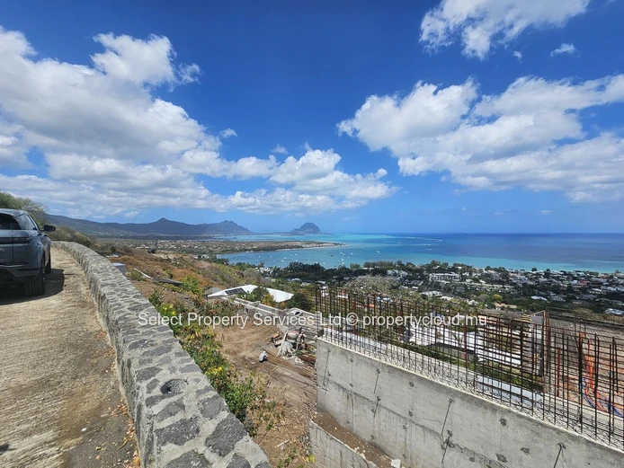 West Coast - Bespoke 4-Bedroom Luxury Villas (RES) in Marguery Heights for Sale - Riviere Noire