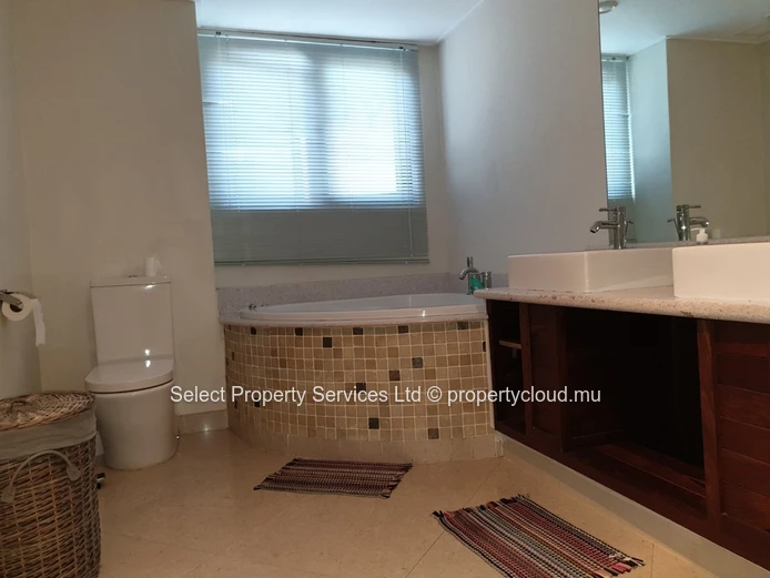 A Vendre, Rare Opportunité Appartement avec Vue, jardin et Dip Pool à Plantation Marguery