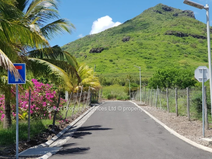 À Vendre – Terrain Résidentiel Morc. Belouget, Black Rock – Tamarin