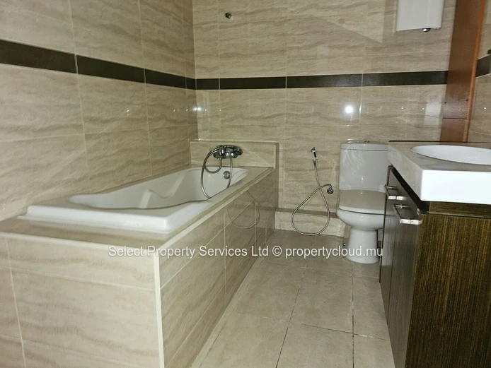 Appartement de 3 chmabres à Vendre au Vieux Quatre Bornes