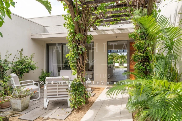 Exquisite Semi-Detached Villa with Golf Course Views for Sale in Anahita Beau Champ