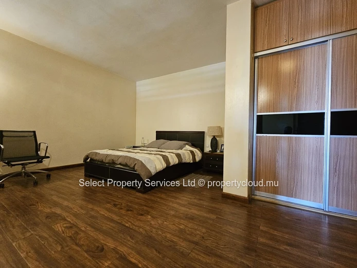 Appartement de 3 chambres à Louer au Vieux Quatre Bornes