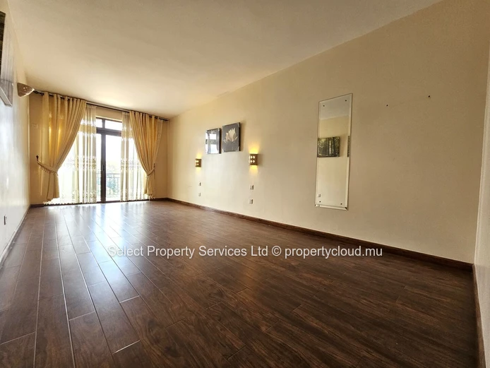 Appartement de 3 chmabres à Vendre au Vieux Quatre Bornes