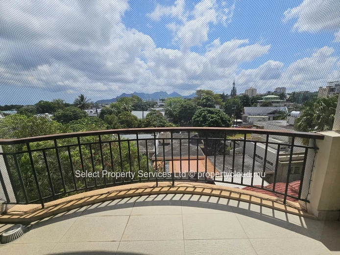 Appartement de 3 chmabres à Vendre au Vieux Quatre Bornes