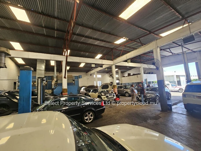 Industrial/Commercial Building for Sale in Pailles West
