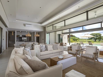 4 Bedroom Townhouse, Duplex