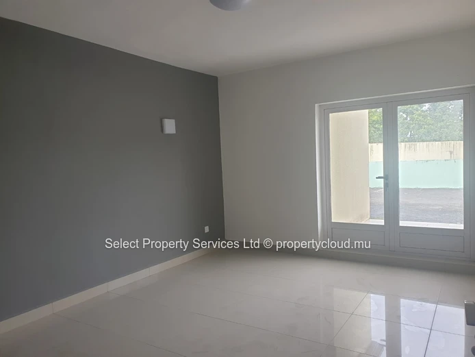 Grand Penthouse G+2 for Sale in River Island Residence - Trianon 