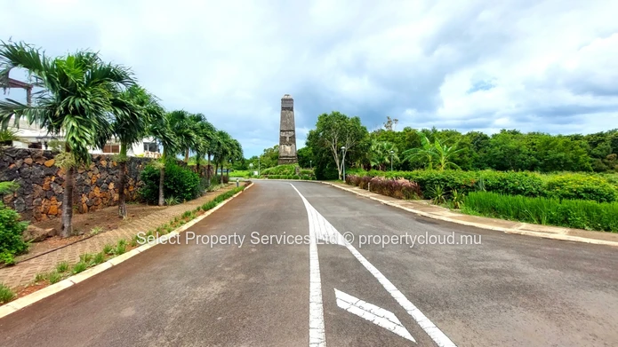 Residential plot for sale, Gated Morcellement, Bambous